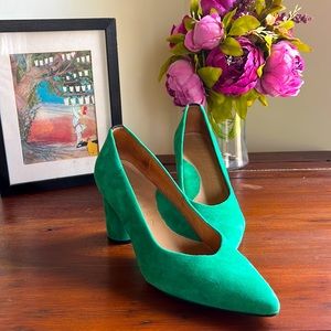 NWOT Gorgeous Green Heels! Selected Femme suede block heel!